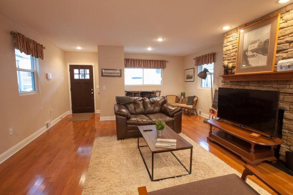 Stunning Living Open Floor Plan *